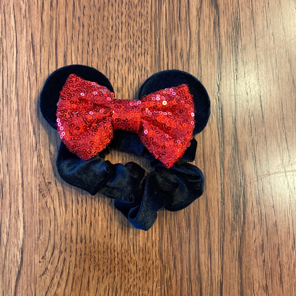 Minnie bow scrunchy